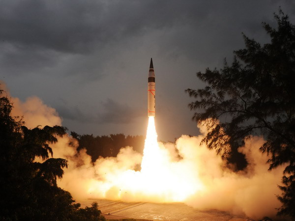 Ấn Độ thử nghiệm thành công tên lửa đánh chặn Prithvi ảnh 1