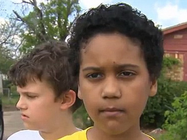 Lấy tiền tiết kiệm mua PS4 tặng máy báo cháy cho người nghèo ảnh 1