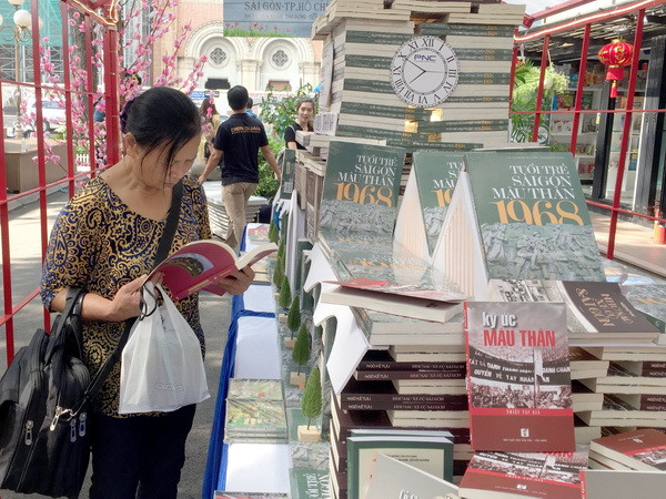 Giao lưu và triển lãm sách với chủ đề “Ký ức Xuân Mậu Thân 1968” ảnh 1