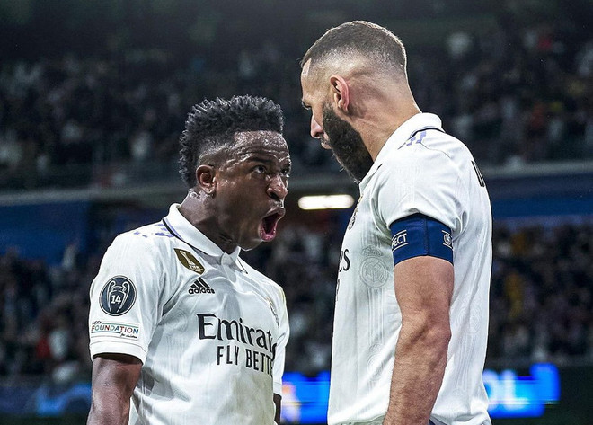Benzema và Vinicius tiếp tục thi đấu ấn tượng để giúp Real chiến thắng. (Nguồn: Getty Images) Benzema ghi bàn giúp Real Madrid giành ưu thế lớn trước Chelsea ảnh 1