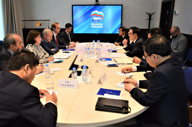 Đoàn đại biểu Đảng Cộng sản Việt Nam làm việc tại Liên bang Nga ảnh 2