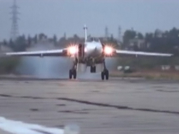 Máy bay chiến đấu Nga thả 24 quả bom diễn tập ở Viễn Đông ảnh 1