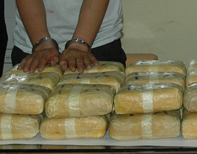 Khởi tố, bắt giam 2 đối tượng vận chuyển trái phép hơn 3,5kg ma túy ảnh 1