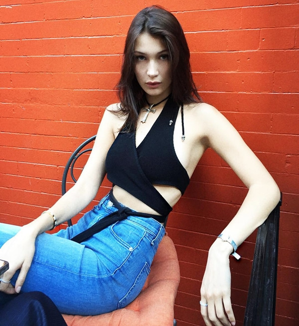 Bella Hadid là cái tên được kỳ vọng trong show diễn tại Paris Dàn chân dài hùng hậu "tái xuất" trong Victoria's Secret 2016 ảnh 14
