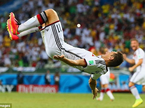 Miroslav Klose lập công trong ngày nói lời chia tay Lazio ảnh 3