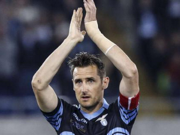 Miroslav Klose lập công trong ngày nói lời chia tay Lazio ảnh 2