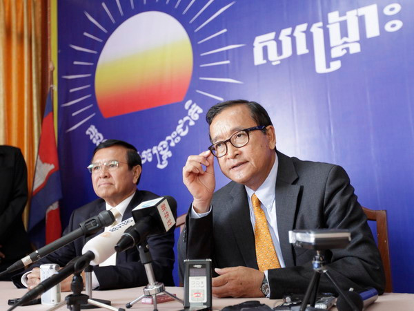 Lãnh đạo Đảng CNRP Sam Rainsy. (Nguồn: THX/TTXVN) Nhật kêu gọi hai đảng ở Campuchia nối lại đàm phán ảnh 1