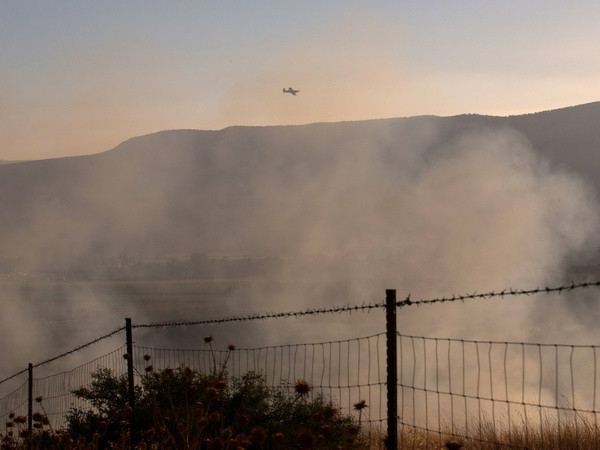 Quân đội Israel nã đạn pháo đáp trả rocket bắn từ Syria ảnh 1