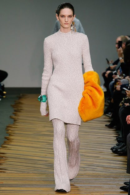 Váy len và áo len dáng dài lên ngôi trong mùa Thu Đông 2014 ảnh 4