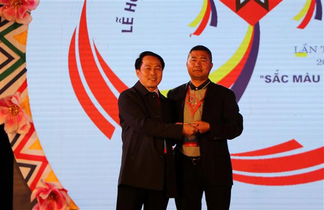 Bế mạc Lễ hội Ném còn ba nước Việt-Lào-Trung và đón chào Năm Mới ảnh 1