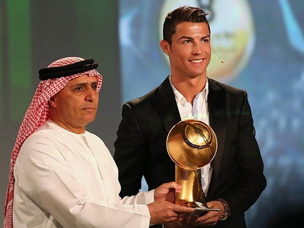 Tin 30/12: Arsenal nhận hung tin từ Oezil, Ronaldo gây sốc ảnh 2