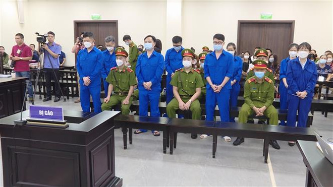 Nhiều mâu thuẫn trong lời khai vụ thao túng thị trường chứng khoán ảnh 2