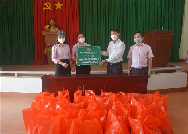 Tổ chức, cá nhân chung sức đồng lòng phòng, chống dịch COVID-19 ảnh 2