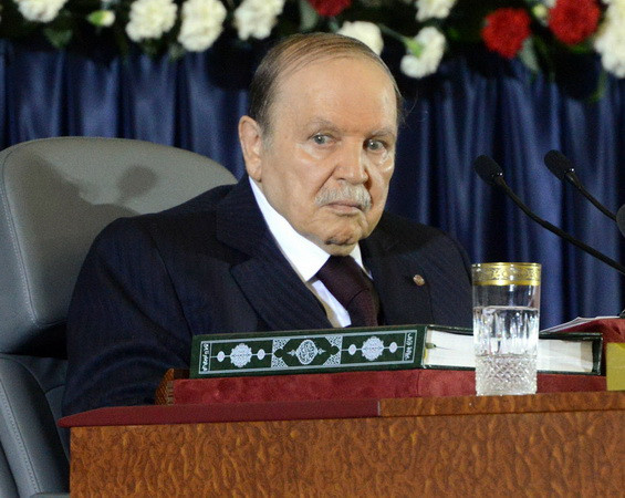 Thủ tướng Algeria bác bỏ tin đồn Tổng thống Bouteflika qua đời ảnh 1