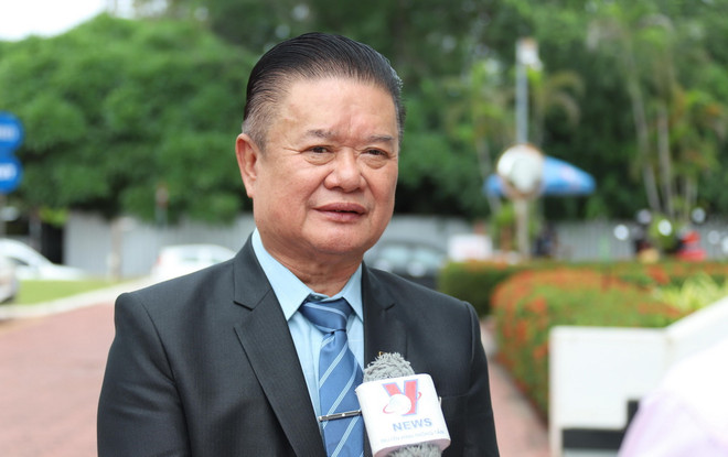 Chủ tịch Hội người Việt Nam tại thủ đô Vientiane Lê Văn Mùi bày tỏ tình cảm tiếc thương sâu sắc đối với Tổng Bí thư Nguyễn Phú Trọng khi trao đổi với phóng viên TTXVN tại Lào. (Ảnh: Xuân Tú/TTXVN) ttxvn_kieu bao lao tong bi thu (3)_resize.jpg