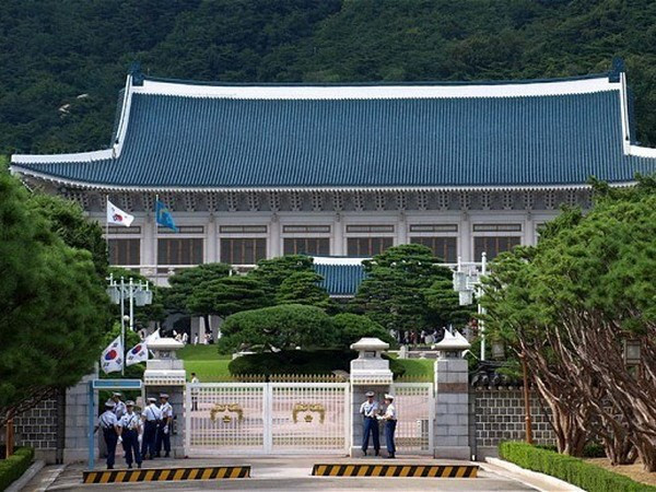 Tòa án Hàn Quốc bác yêu cầu đòi khám xét phủ Tổng thống ảnh 1