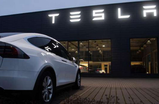 Giá trị thị trường của Tesla Inc 'bốc hơi' khoảng 80 tỷ USD ảnh 1