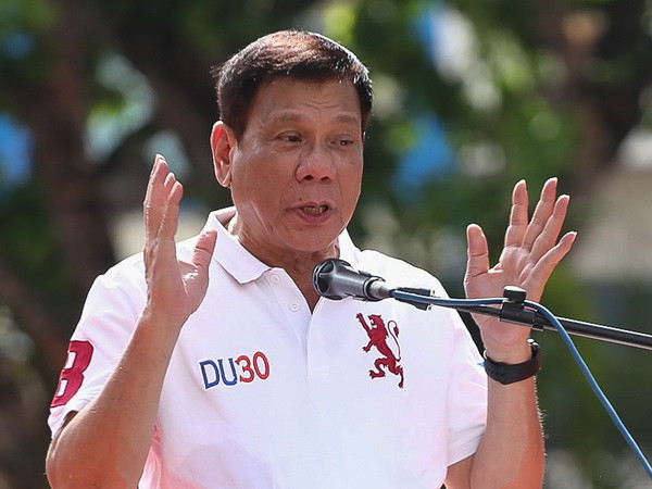 Tổng thống Philippines vẫn theo đuổi việc đàm phán với phiến quân ảnh 1