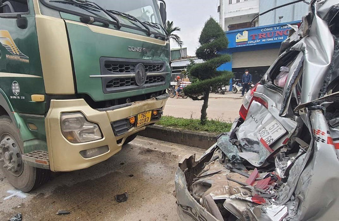 Điều tra nguyên nhân vụ tai nạn giao thông liên hoàn trên Quốc lộ 1A ảnh 2