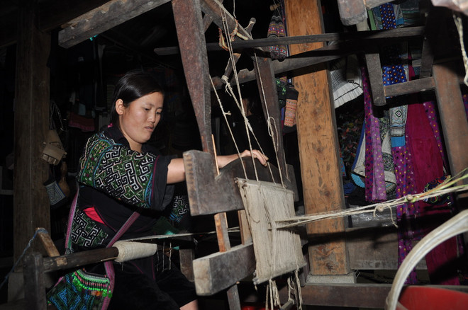 ttxvn tho cam Sa Pa_det vai_resize.jpg