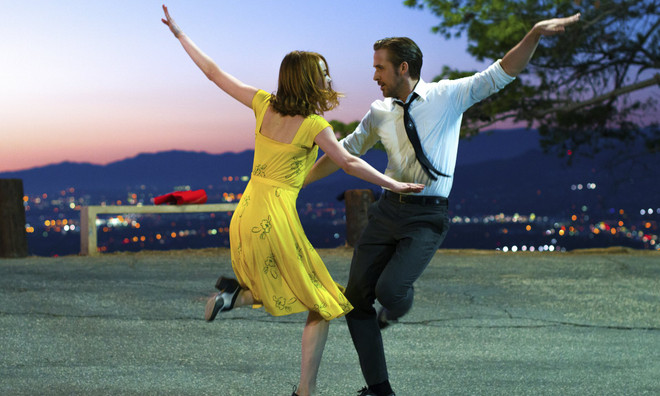 Ryan Gosling và Emma Stone trong La La Land "La La Land" – 2 giờ thổn thức với những kẻ khờ mộng mơ ảnh 1