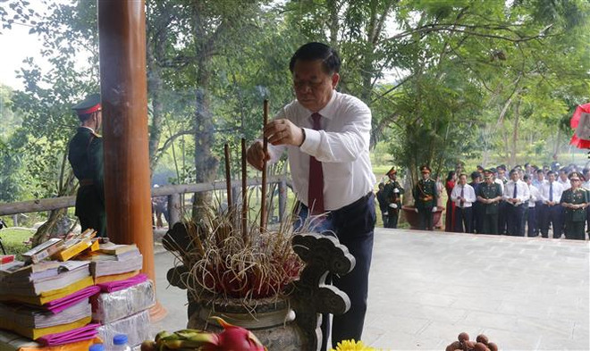 Lễ tưởng niệm 50 năm ngày hy sinh của 13 cán bộ, chiến sỹ trạm A69 ảnh 1