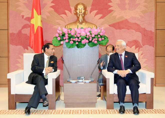 Bồi dưỡng về hành chính công cho công chức Chính phủ Bangladesh ảnh 1