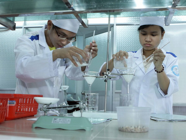 105 tài năng trẻ đã giành Giải thưởng Quả Cầu Vàng ảnh 1