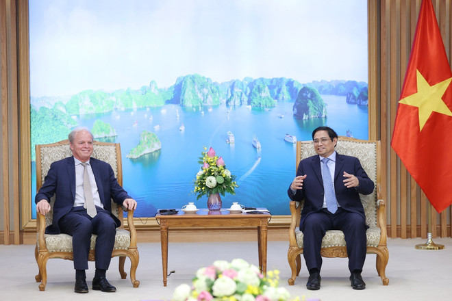 Thủ tướng Phạm Minh Chính tiếp ông Tổng Giám đốc điều hành Ngân hàng Thế giới. (Ảnh: Dương Giang/TTXVN) Thủ tướng Chính phủ tiếp Tổng Giám đốc Điều hành Ngân hàng Thế giới ảnh 2