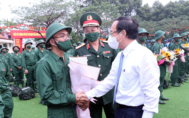 Quân khu 7 tổ chức giao nhận quân nhanh gọn và an toàn ảnh 1