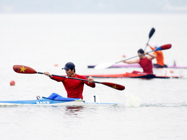 Khởi tranh giải đua thuyền Canoeing trẻ vô địch quốc gia 2014 ảnh 1