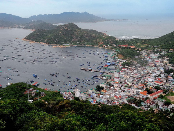 Một góc đảo Bình Ba, Khánh Hòa. (Ảnh: Quang Quyết/TTXVN) Khánh Hòa vượt mốc đón hơn 1 triệu lượt du khách quốc tế ảnh 1