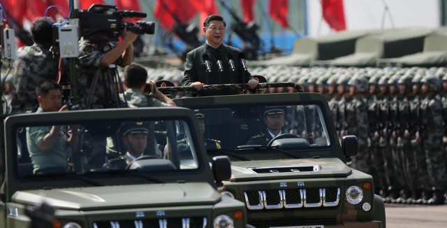 Ông Tập Cận Bình dự lễ diễu binh lớn chưa từng có tại Hong Kong ảnh 1