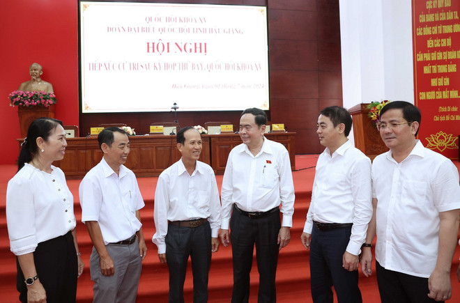 ttxvn_tran thanh man tiep xuc cu tri (1).jpg