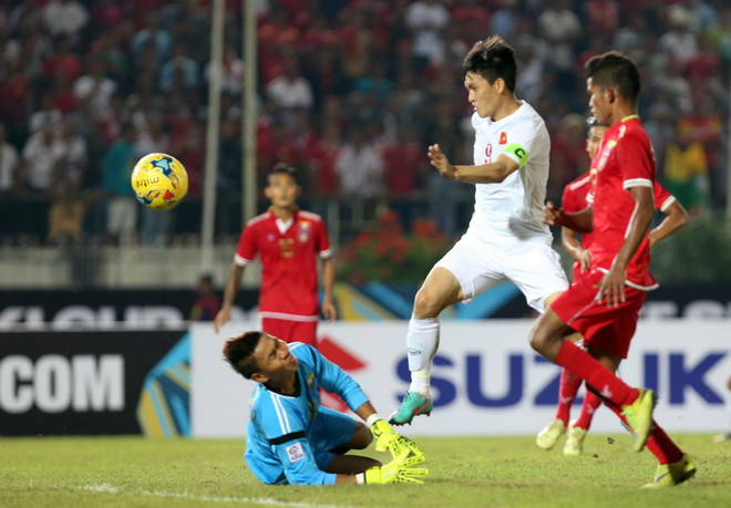 Công Vinh tỏa sáng với bàn thắng ấn định chiến thắng 2-1 trước đội Myanmar. (Ảnh: TTXVN) Công Vinh được chấm điểm cao nhất ở trận mở màn của tuyển Việt Nam ảnh 1