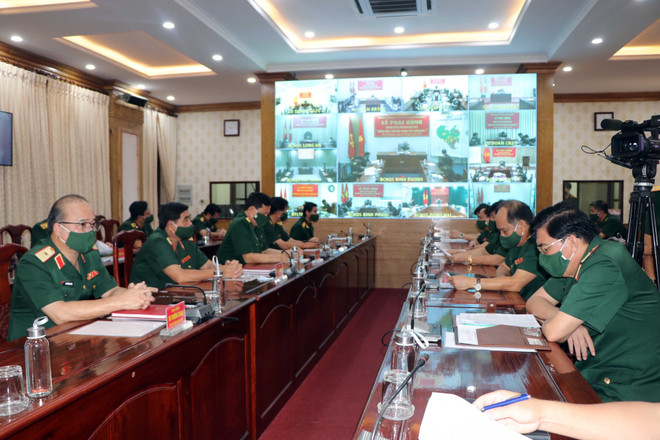 Quân khu 7 phát động phong trào thi đua đặc biệt “Chống dịch, cứu dân" tháng 8/2021.( Ảnh: TTXVN phát) 17 năm lan tỏa các phong trào thi đua thiết thực, hiệu quả ảnh 2