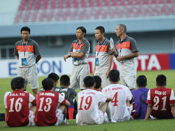 [Photo] U19 Việt Nam thất bại trước nhà vô địch U19 Hàn Quốc ảnh 8