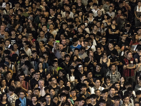 Chính quyền Hong Kong hoãn đàm phán với sinh viên ủng hộ dân chủ ảnh 1