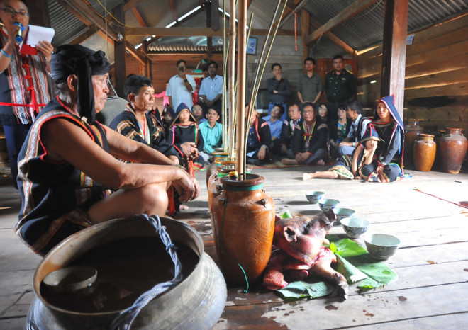 Phục dựng nghi thức, nghi lễ cúng bến nước của đồng bào J’rai ảnh 1