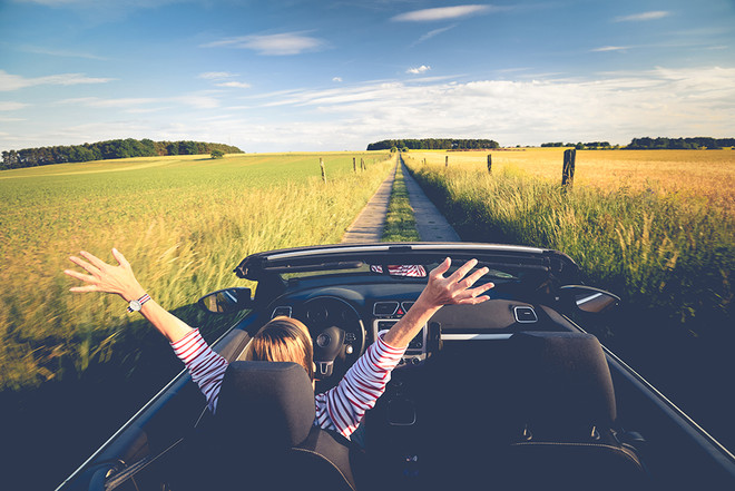 5 việc phái đẹp cần làm với "xế" yêu của mình để vi vu chơi tết ảnh 1