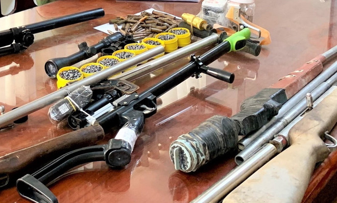 Cấp cứu kịp thời bệnh nhân bị súng tự chế cướp cò bắn vào bụng ảnh 1