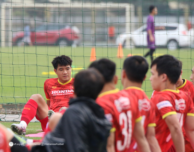 HLV Park Hang-seo loại 4 tuyển thủ Việt Nam trước thềm AFF Cup ảnh 1