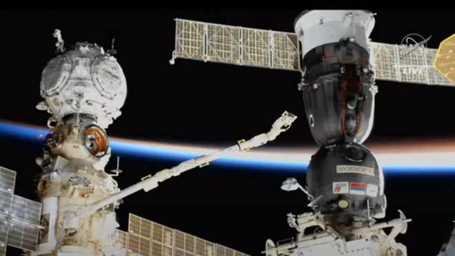 2 phi hành gia Nga hủy chuyến đi bộ ngoài không gian vì lý do kỹ thuật ảnh 1