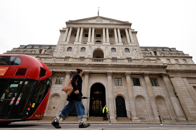 Trụ sở Ngân hàng trung ương Anh (BoE) ở London. (Ảnh: AFP/TTXVN) Ngân hàng trung ương Anh tăng lãi suất lên mức cao nhất trong 14 năm ảnh 1