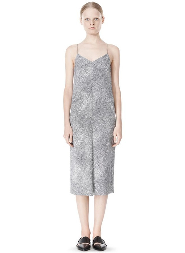 Bốn mẫu đầm quyến rũ có thể "gây bão" trong ngày giao mùa ảnh 20