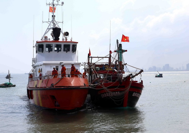 Bà Rịa-Vũng Tàu: Cứu kịp thời 6 thuyền viên gặp nạn trên biển ảnh 1