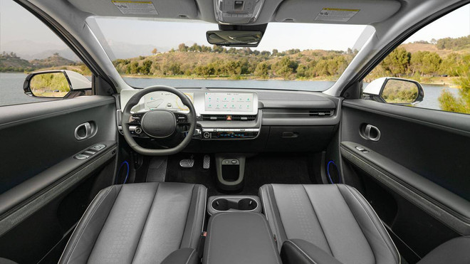 Hyundai Ioniq 5 chính thức bán tại Việt Nam, giá bán từ 1,3 tỷ đồng ảnh 2