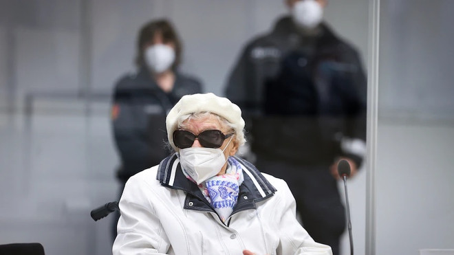 Tòa án Đức kết án nữ bị cáo 97 tuổi vì tội ác thời phátxít ảnh 1