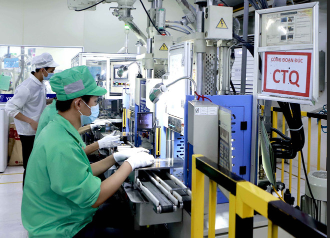 Công ty Youngbag Việt Nam Khu công nghiệp Bình Xuyên, Vĩnh Phúc là doanh nghiệp 100% vốn Hàn Quốc. (Ảnh: Hoàng Hùng/TTXVN) Việt Nam-Hàn Quốc tăng hợp tác thương mại, công nghiệp và năng lượng ảnh 1