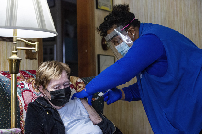 Tình trạng mắc COVID-19 và nguy cơ rối loạn sức khỏe tâm thần ảnh 1